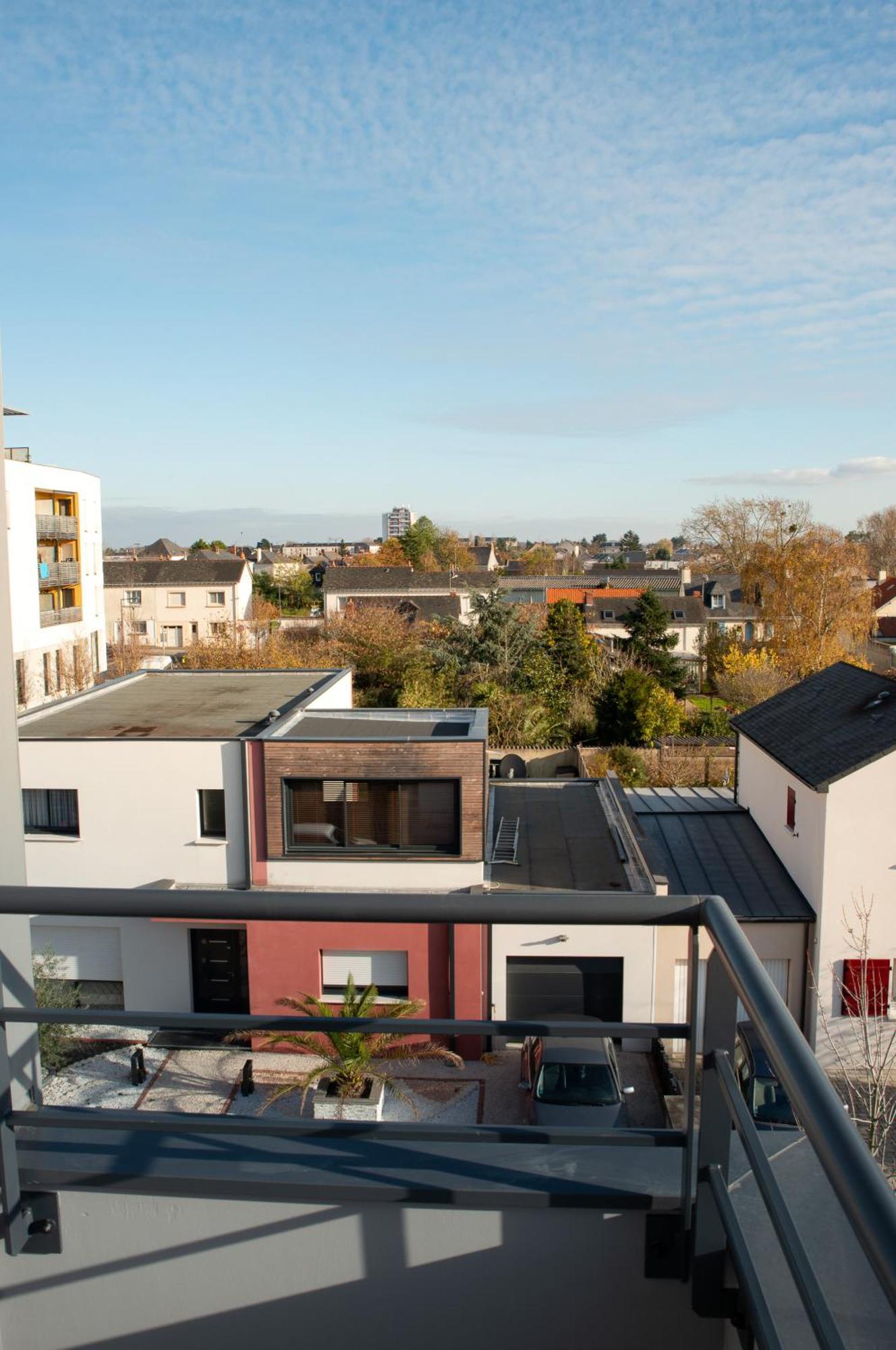 Oh Activ Les Ponts-De-Ce Aparthotel Exterior photo